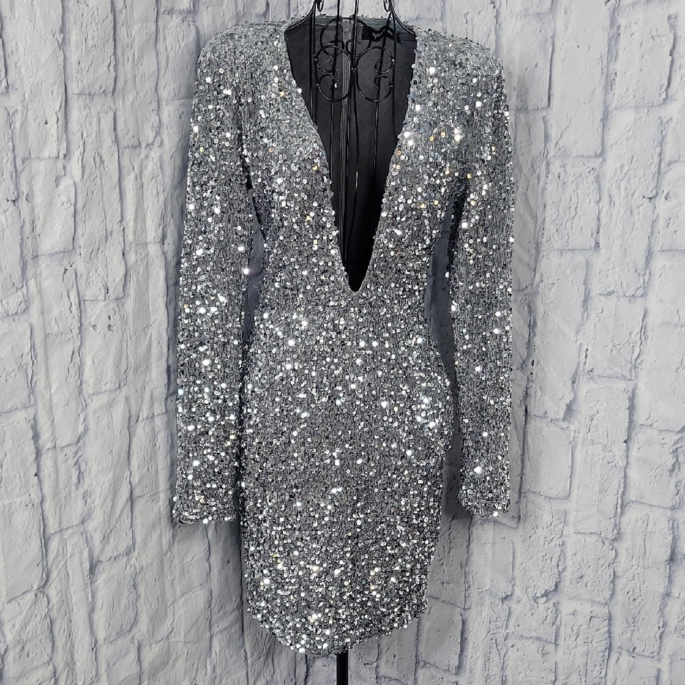 My Outfit Online Silver‎ Sequined Deep V Mini Dress Size Large